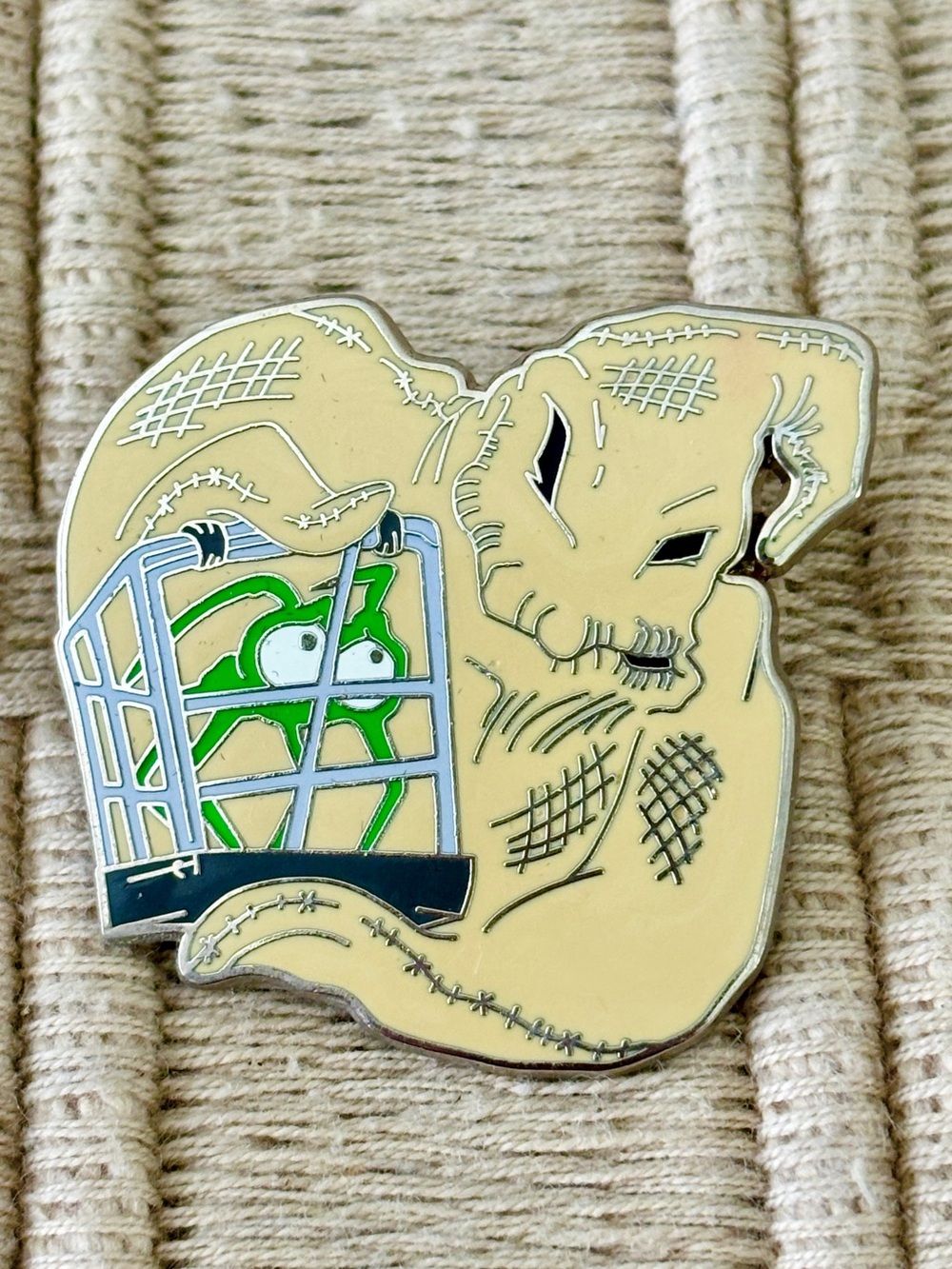 DISNEY 2014 Nightmare Before Christmas Oogie Boogie & Caged Green Spider Pin